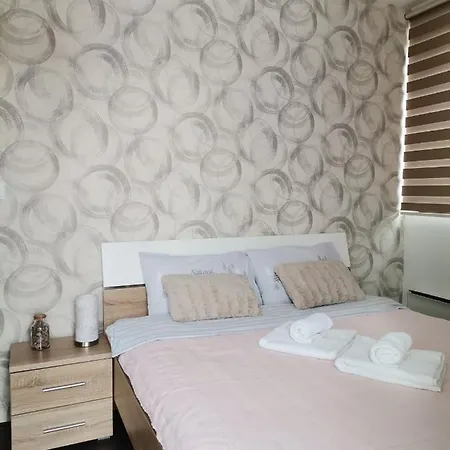 Lägenhet Suncani Breg 10